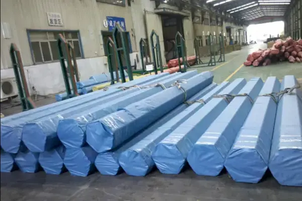 Stainless steel welded pipe packaging